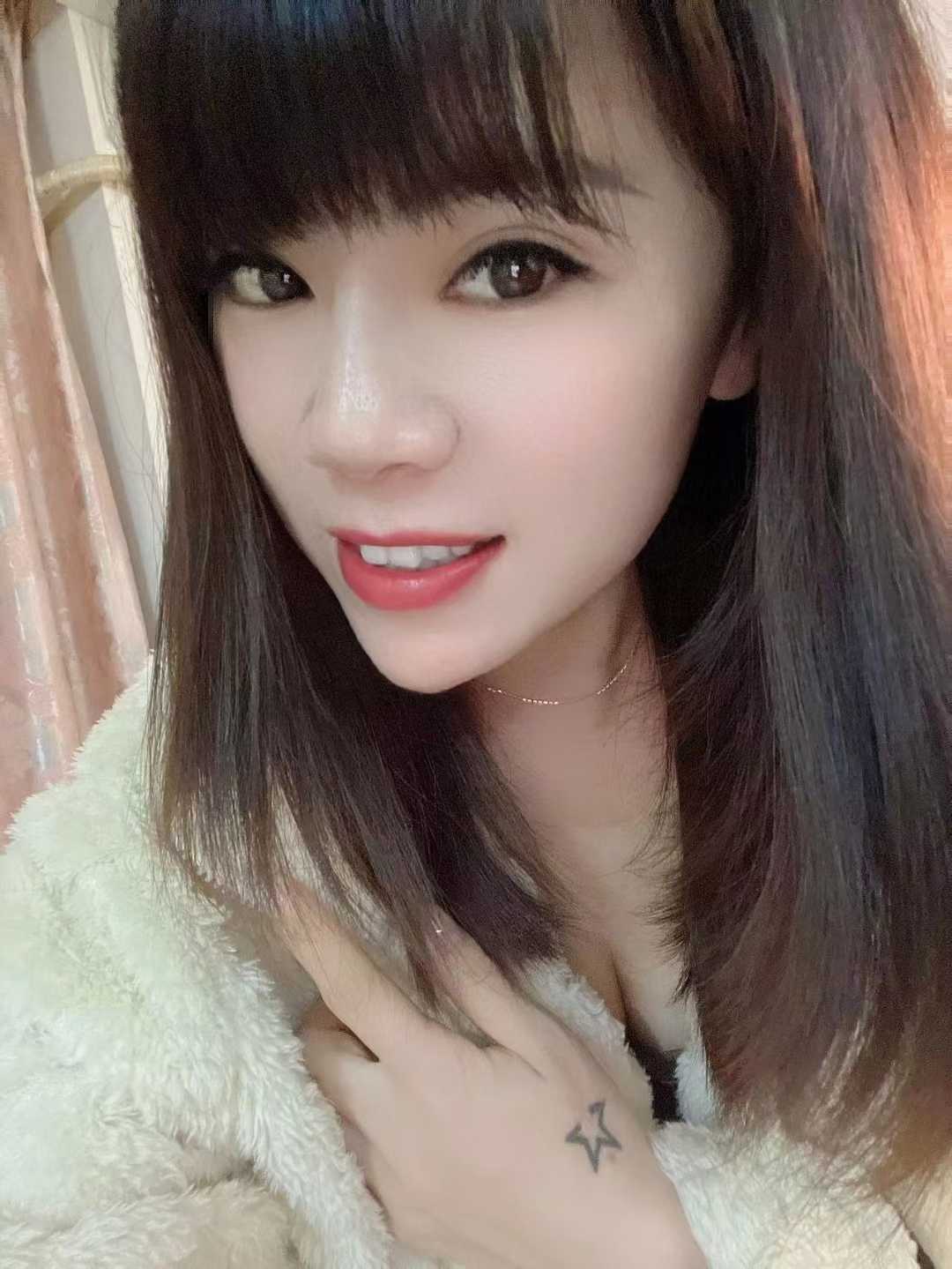 蓝精灵妹妹个人兼职